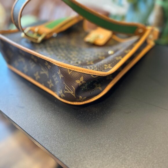 Louis Vuitton Green Perforated Musette Shoulder Bag - Picture 12 of 16